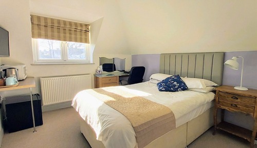 Doppelzimmer, Kochnische, Gartenblick