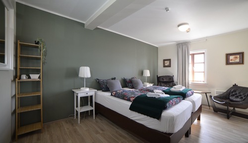 Dreibettzimmer, eigenes Bad
