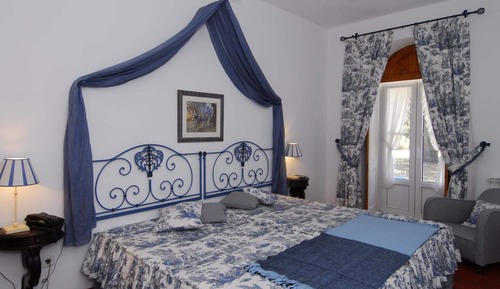 Doppel- oder Zweibettzimmer (Blue)