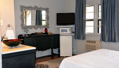 Doppelzimmer, 2 Queen-Betten, zum Innenhof hin