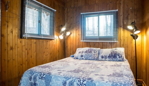 Standard-Ferienhaus, eigenes Bad, Seeblick (8 Sassafras Cottage #8)