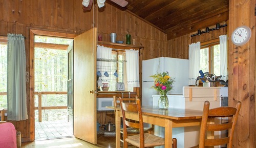 Standard-Ferienhaus, eigenes Bad, Seeblick (3 Magnolia Cottage #3)