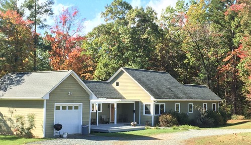 Standard-Haus, barrierefrei, eigenes Bad (Beauchamp House)