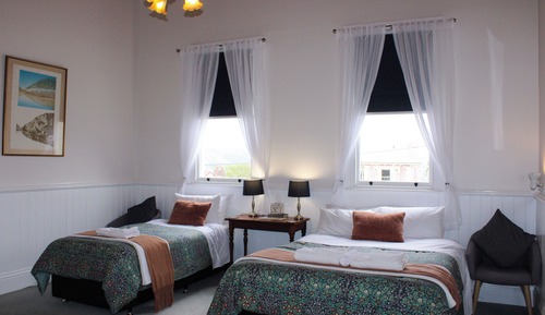 Deluxe-Dreibettzimmer