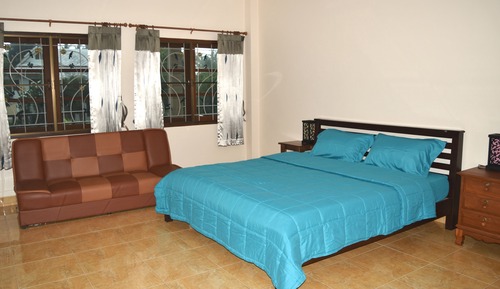 Deluxe-Apartment, 2 Schlafzimmer, Balkon, eingeschränkter Meerblick