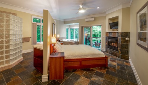 Honeymoon-Suite, 1 King-Bett, Whirlpool