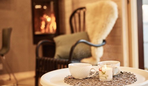 Aurora Honeymoon Suite