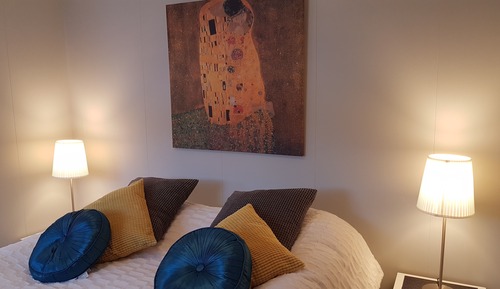 Doppelzimmer, Gemeinschaftsbad, Gartenblick
