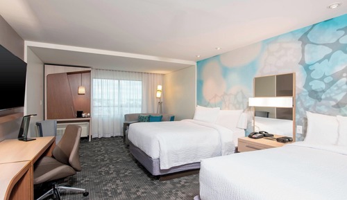 Zimmer, 2 Queen-Betten (Mobility Accessible, Roll-In Shower)