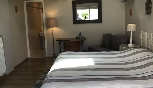 Standard-Doppel- oder -Zweibettzimmer (air conditioning)