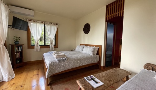 Exclusive-Bungalow, 1 Schlafzimmer, Bergblick, zum Garten hin (Kham)