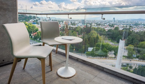 Suite, 1 King-Bett, Balkon, Stadtblick