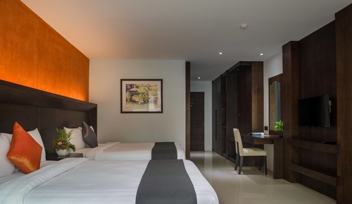 Deluxe Double Room with Pool Access