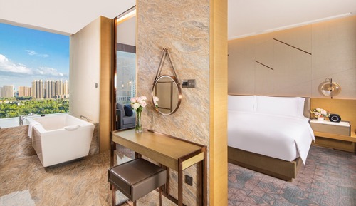Classic-Zimmer, 1 King-Bett, Flussblick