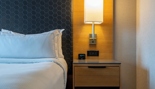Zimmer, 1 King-Bett, barrierefrei (Hearing)