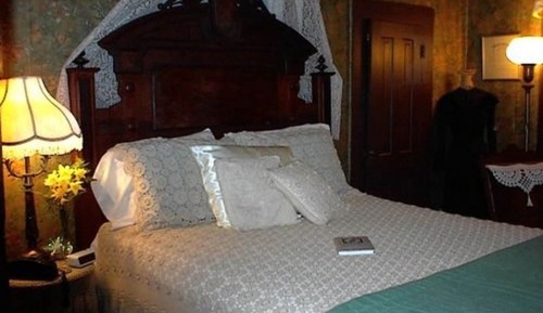 Elite-Zimmer, 1 Queen-Bett, eigenes Bad, Gartenblick