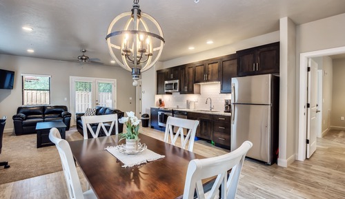 Luxury-Villa, 2 Schlafzimmer, barrierefrei, Küche (The Pinyon)