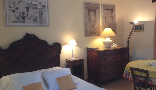 Vierbettzimmer, mit Bad ( La suite des Oliviers)