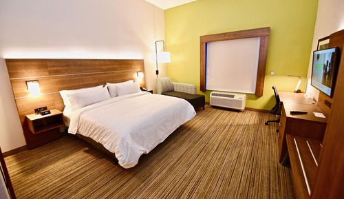 Standardzimmer, 1 King-Bett, barrierefrei (Mobility, Roll-In Shower)