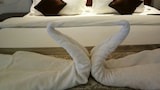 Twin Cot Room with shared Bathroom