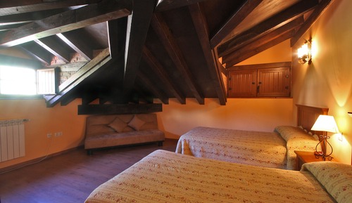 Dreibettzimmer