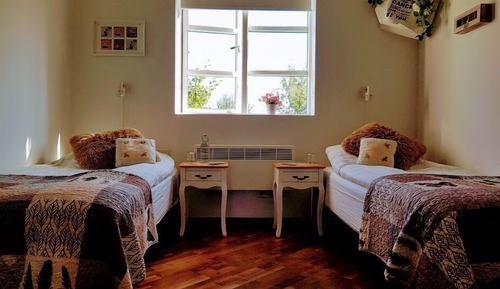 Basic-Zweibettzimmer, Gemeinschaftsbad