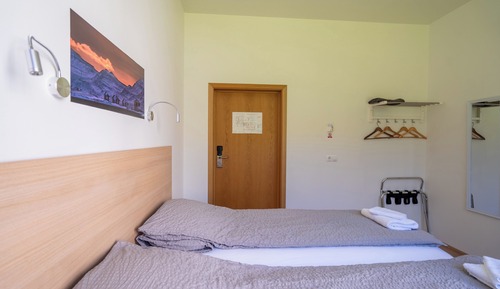 Doppel- oder Zweibettzimmer, barrierearm