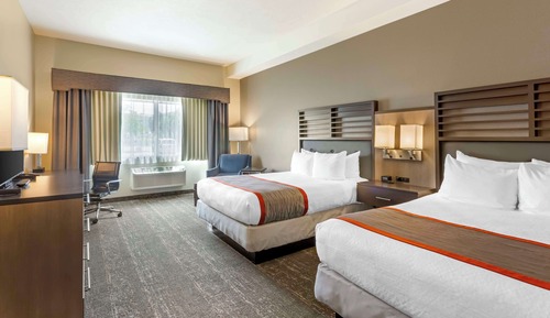 Standardzimmer, 2 Queen-Betten, Nichtraucher, Balkon (Pet Friendly;with Sofabed)