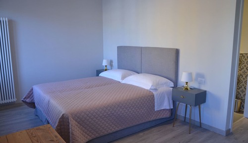 Superior-Doppel- oder -Zweibettzimmer