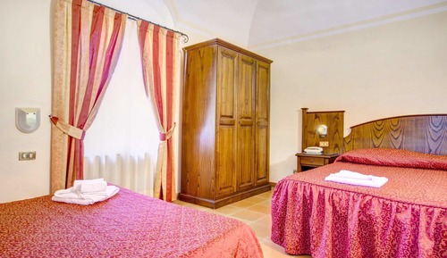 Dreibettzimmer