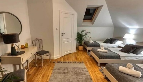 Dreibettzimmer