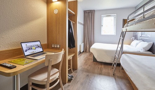 Vierbettzimmer, Nichtraucher