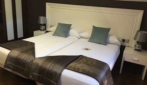 Standard-Zweibettzimmer