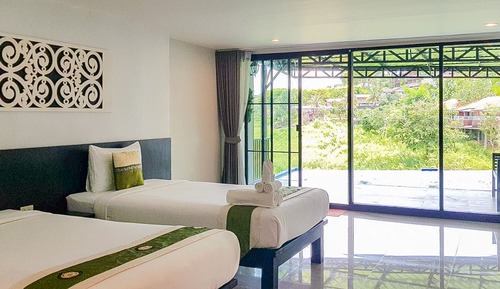 Villa with Private Pool - B2