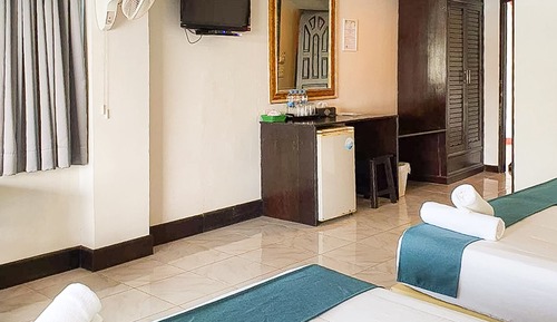 Riverfront Family Room