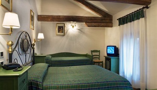 Dreibettzimmer