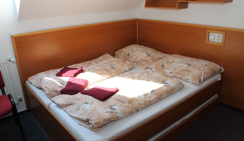 Dreibettzimmer