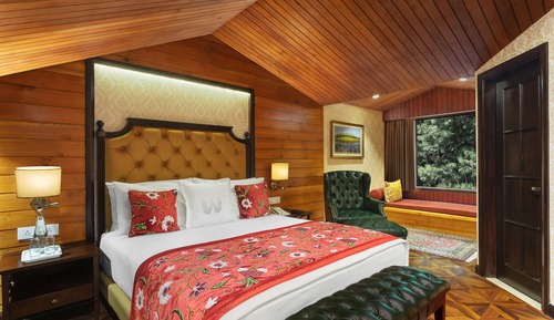 04 Bedroom Luxury Cottage