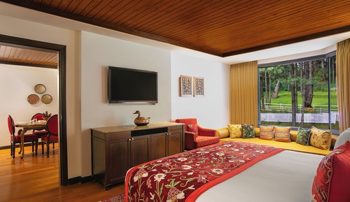 Deluxe Suite Khwabgah ( Pine View )