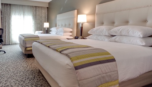 Deluxe-Zimmer, 2 Queen-Betten, Kühlschrank und Mikrowelle