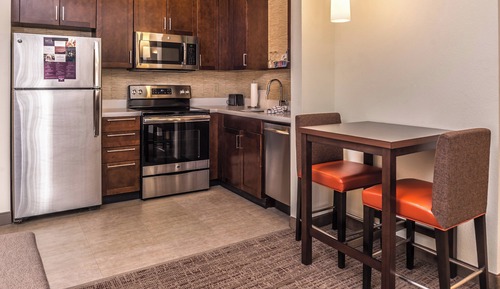 Suite, 1 Schlafzimmer, Nichtraucher (Mobility Accessible, Roll-in Shower)