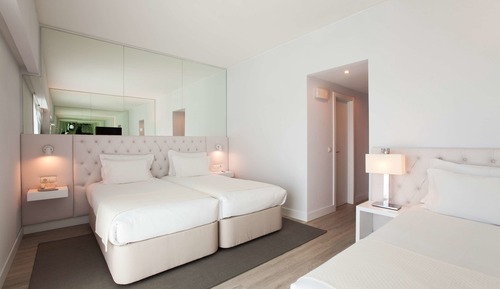 Dreibettzimmer