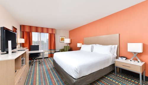 Zimmer, 1 King-Bett und Schlafsofa, barrierefrei (Comm, Mobil, Access Tub)