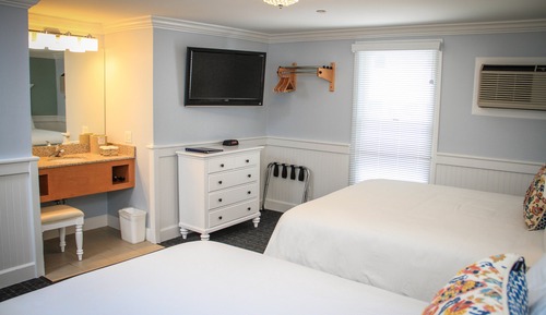 Traditional-Zimmer, 2 Doppelbetten