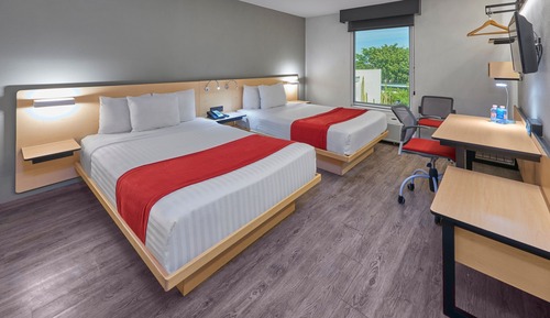 Zimmer, 2 Doppelbetten, Nichtraucher