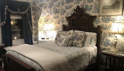 Standardzimmer, 1 Queen-Bett (Private Bath, adjacent (not ensuite))