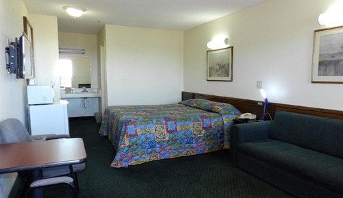 Standard Room, 1 King Bed (Non-Smoking)