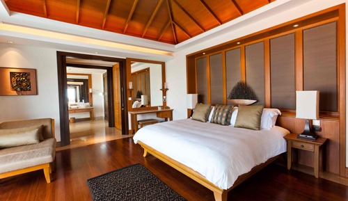 4 Bedroom Ocean Front Residence (RV31)