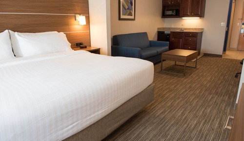 Suite, 1 King-Bett, Kamin (High Floor)