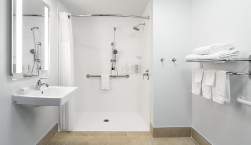 Suite, 2 Queen-Betten, barrierefrei, Nichtraucher (Roll In Shower)